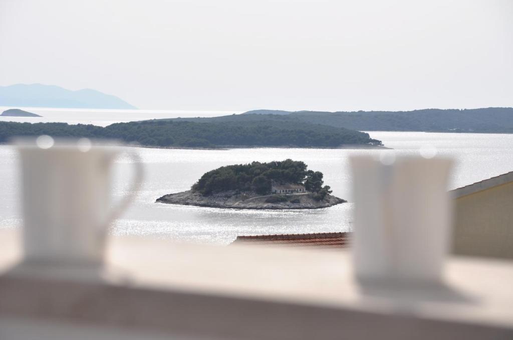 Guest House Stefica Хвар Экстерьер фото