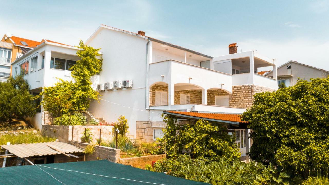 Guest House Stefica Хвар Экстерьер фото
